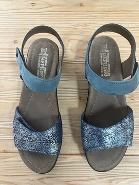 Mephisto Pattie Sandals EU 38 (US 7.5) Blue Metallic Comfort Sandals